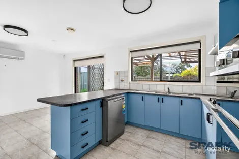 Property photo of 4 Aitken Drive Delahey VIC 3037