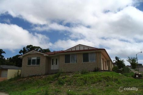 2 Calais Cl, Macquarie Hills, NSW 2285