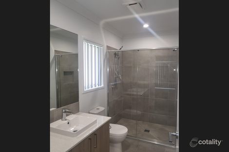 Property photo of 10 Spinel Crescent Collingwood Park QLD 4301