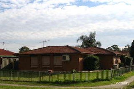 2 Ashgrove St, St Johns Park, NSW 2176