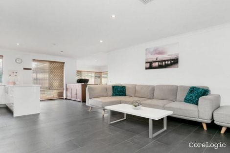 Property photo of 21 Hollingsworth Way Leeming WA 6149