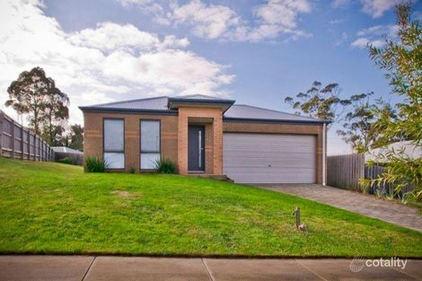 Property photo of 12 Sutherland Way Drouin VIC 3818