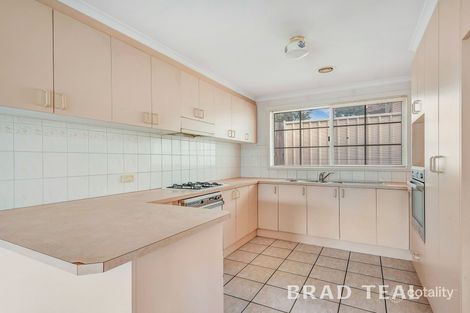 Property photo of 5 Mia Place Meadow Heights VIC 3048