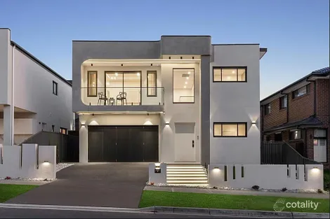 2 Fourteenth Ave, Austral, NSW 2179