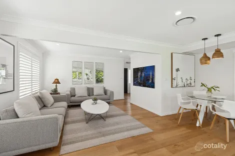 Property photo of 18 Del Rio Drive Copacabana NSW 2251