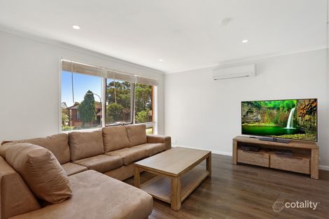 Property photo of 18 Alexis Place Rosemeadow NSW 2560