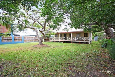 Property photo of 102 Oquinn Street Nudgee Beach QLD 4014