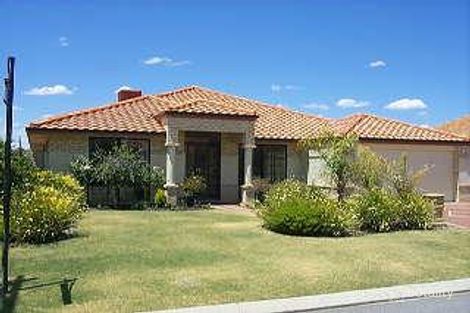 17 Engleswood Arc, Canning Vale, WA 6155