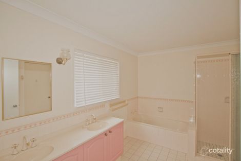 Property photo of 24 Tetragona Drive Arana Hills QLD 4054