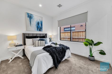 Property photo of 45 Modena Road Fraser Rise VIC 3336