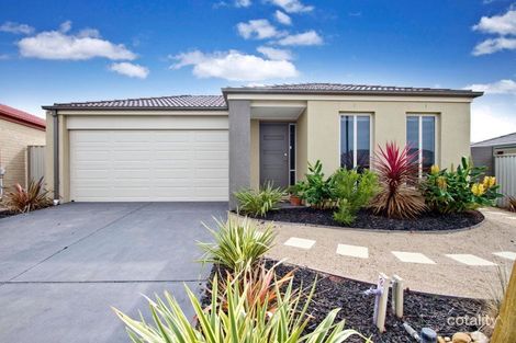 Property photo of 19 Serenity Street Pakenham VIC 3810