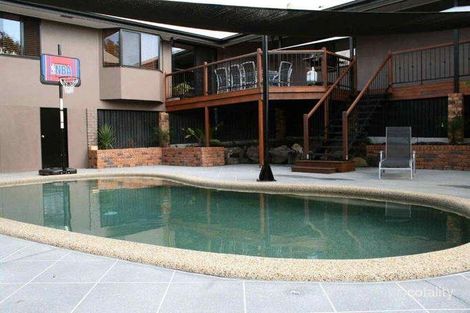 Property photo of 14 Vince Hinde Drive Worongary QLD 4213