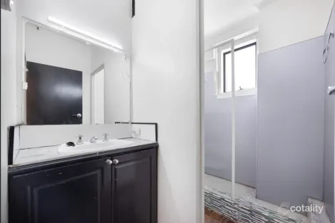 Property photo of 708/500 Flinders Street Melbourne VIC 3000