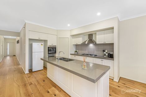 Property photo of 31 Trafalgar Walk Keysborough VIC 3173