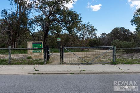 Property photo of 52 Berlotto Drive Tapping WA 6065