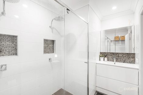 Property photo of 6 Coolcrest Street Wynnum QLD 4178