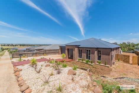 Property photo of 26 Kensington Square Drouin VIC 3818