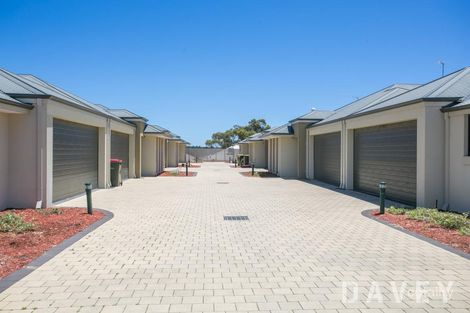 Property photo of 7/5 Titian Way Tapping WA 6065