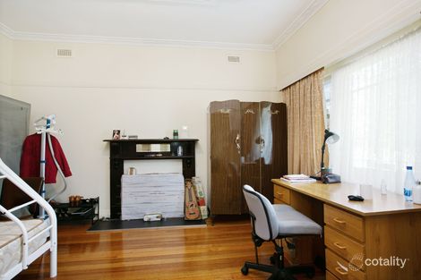 Property photo of 27 Robb Street Reservoir VIC 3073