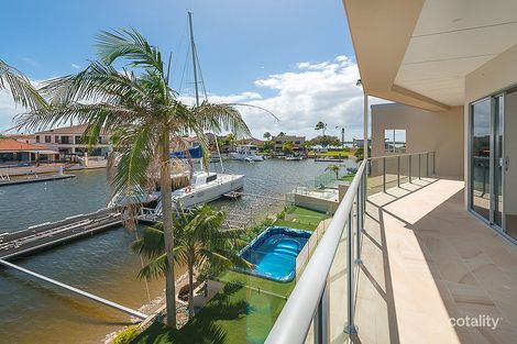 Property photo of 2/5 Huon Crescent Runaway Bay QLD 4216