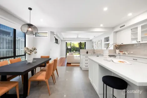 Property photo of 22 Marshall Avenue Seven Hills QLD 4170