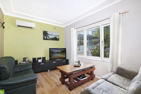 Property photo of 27 Bruce Street Unanderra NSW 2526