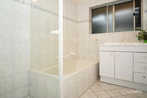 Property photo of 33 Idlewild Avenue Aberfoyle Park SA 5159