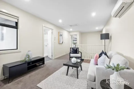 Property photo of 28A Barrington Street Bentleigh East VIC 3165