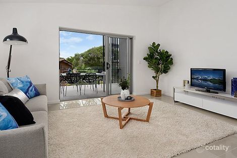 Property photo of 19 Pickwick Street Cannon Hill QLD 4170