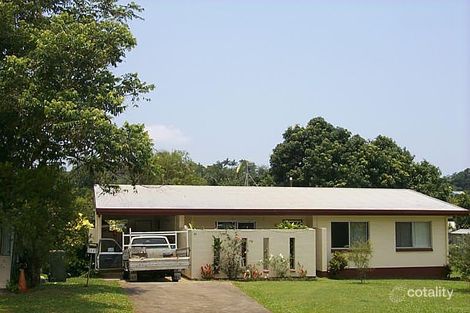 32 Holly St, Mooroobool, QLD 4870