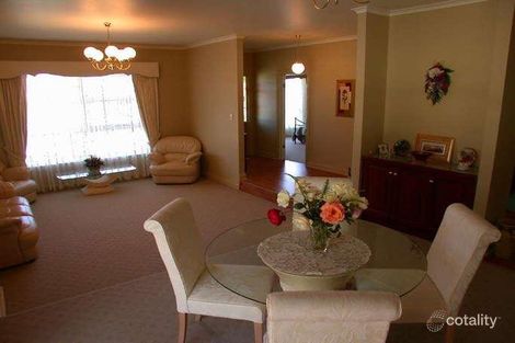 Property photo of 7 Vines Cross Crescent Onkaparinga Hills SA 5163