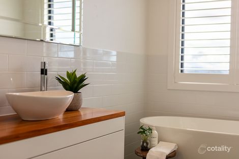 Property photo of 5 Newlyns Place Frogs Hollow NSW 2550