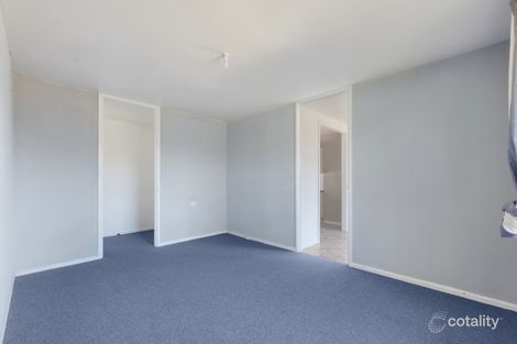 Property photo of 2 Antill Way Airds NSW 2560