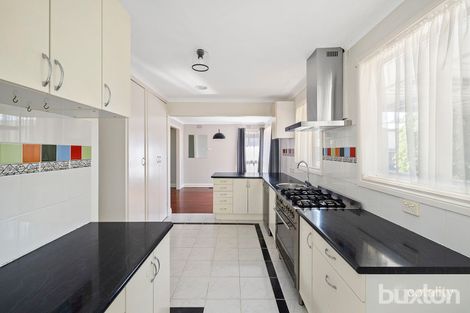 Property photo of 126 Chute Street Mordialloc VIC 3195