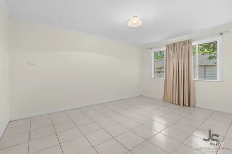 Property photo of 11 Rawle Street Camira QLD 4300
