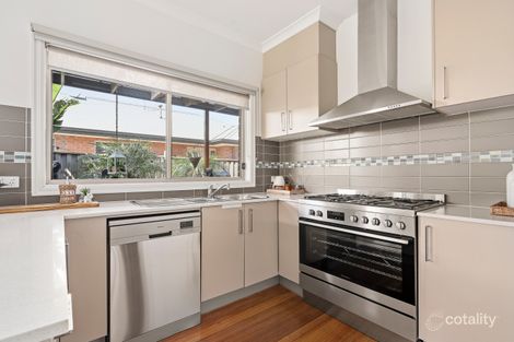 Property photo of 22 Mandalong Crescent Doreen VIC 3754