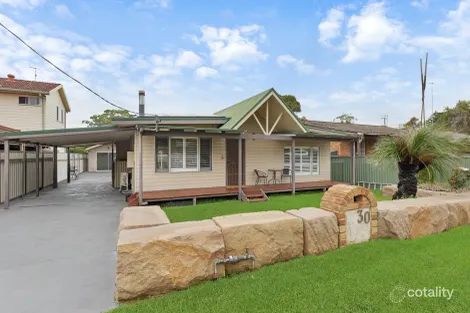 30 Albatross Rd, Berkeley Vale, NSW 2261
