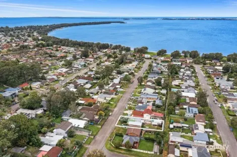 Property photo of 30 Albatross Road Berkeley Vale NSW 2261