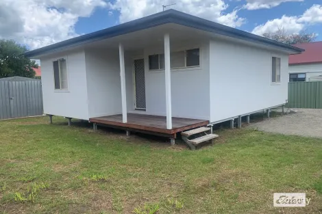 6b Frances St, Taree, NSW 2430