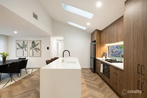 Property photo of 8 Carapook Crescent Tallebudgera QLD 4228