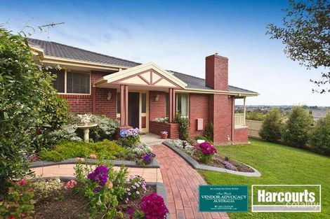 11 Quarry Hills Dr, Berwick, VIC 3806