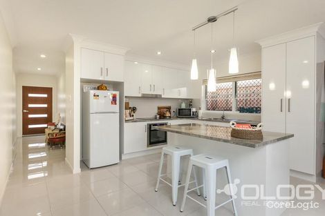 Property photo of 2/150 Denham Terrace Allenstown QLD 4700