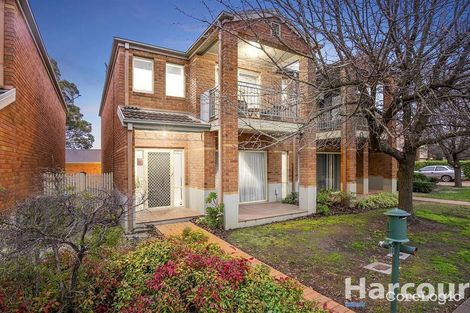 Property photo of 11 St Laurent Rise Knoxfield VIC 3180