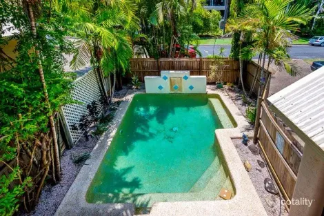 5/7 Harpa St, Palm Cove, QLD 4879