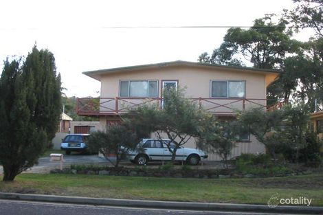 16 Shamrock Dr, Berkeley Vale, NSW 2261