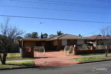 18 Eloura St, Dharruk, NSW 2770