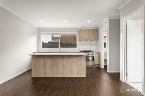 27 Brilliant St, Roxburgh Park, VIC 3064