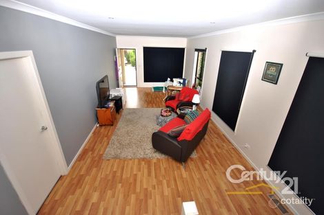 Property photo of 2/59 Fairholme Boulevard Berwick VIC 3806
