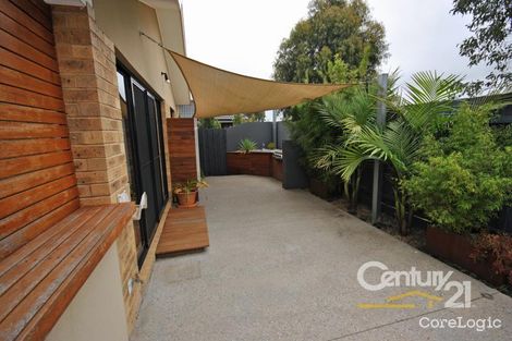 Property photo of 2/59 Fairholme Boulevard Berwick VIC 3806