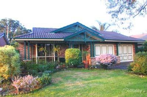 Property photo of 18 Alexandrina Court Wattle Grove NSW 2173